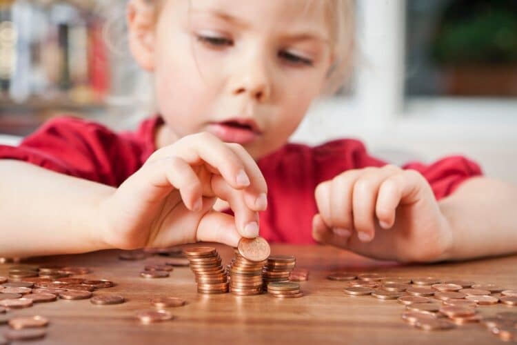 Apprentissage de la valeur de l'argent par un enfant